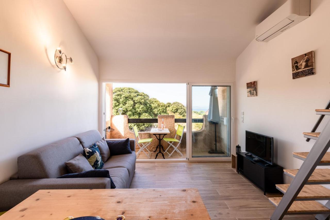 Ambroggio - Grand Studio Avec Mezzanine - Vue Mer Lumio  Bagian luar foto