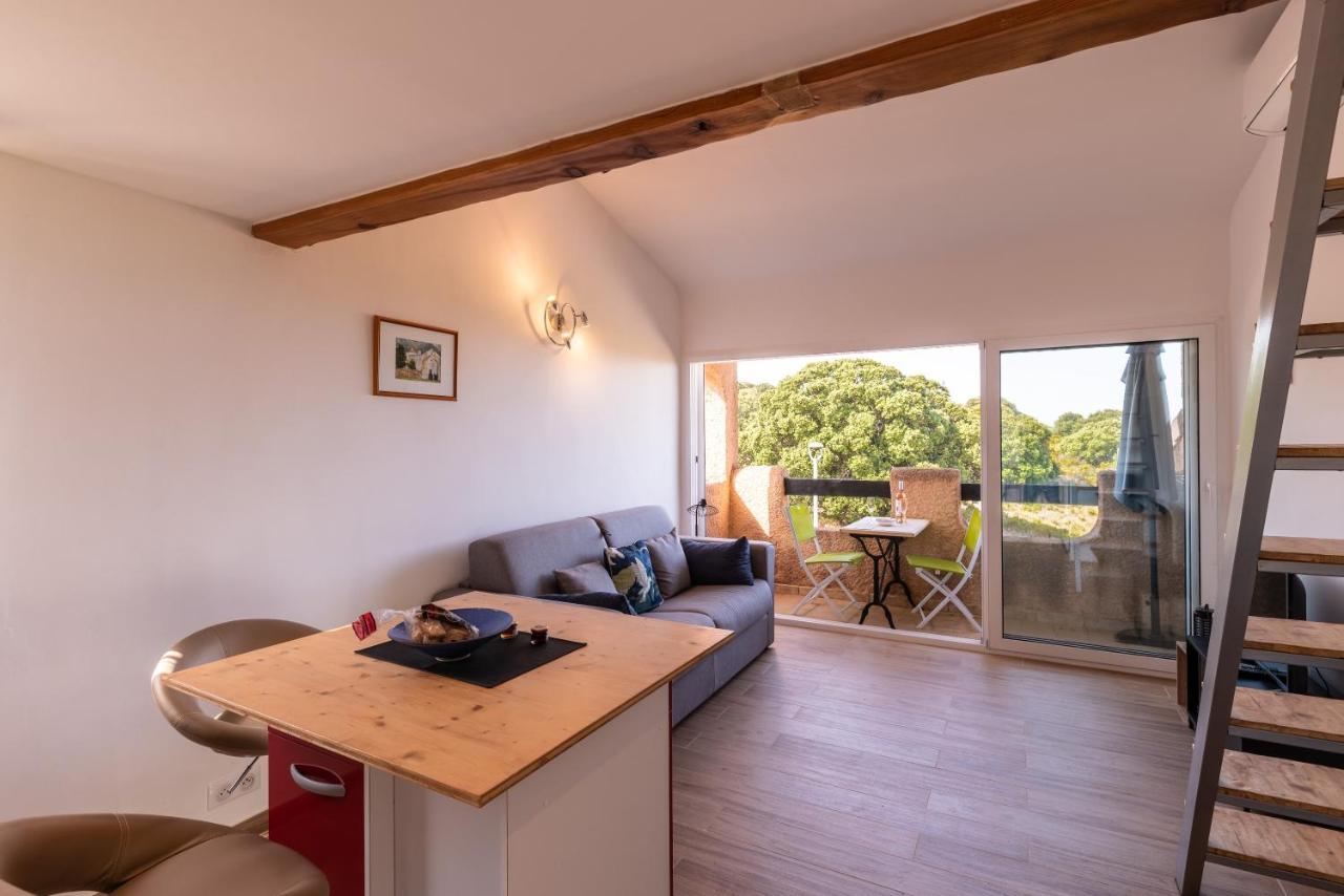 Ambroggio - Grand Studio Avec Mezzanine - Vue Mer Lumio  Bagian luar foto
